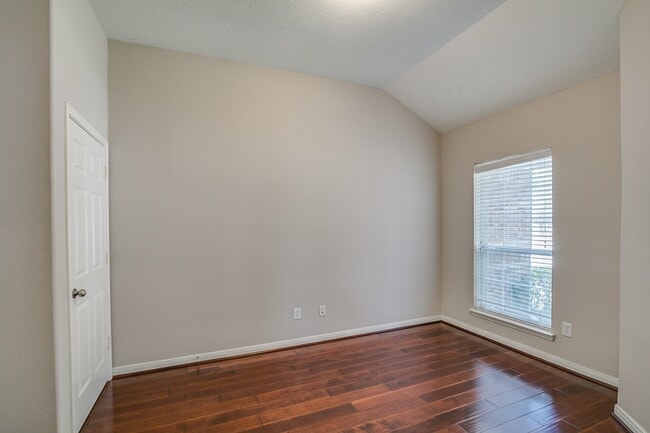 Photo - 10914 Tattershall Ln