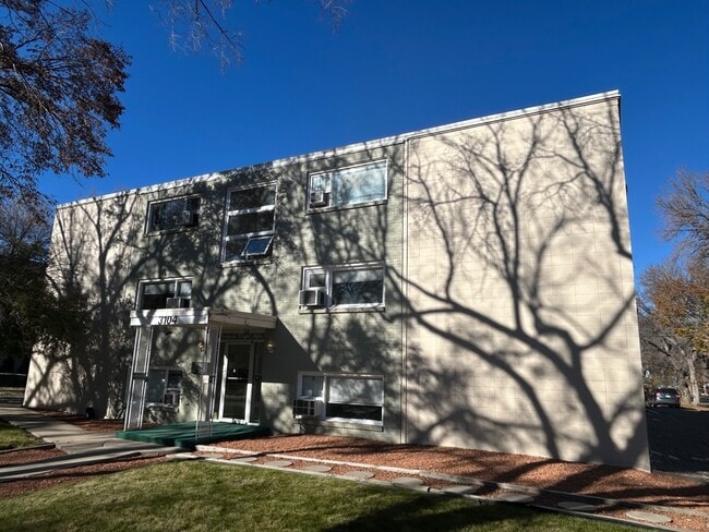 Photo - 3104-3104 Victoria Ave Unit 105