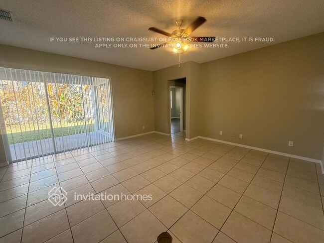 Photo - 643 Bridgeway Blvd