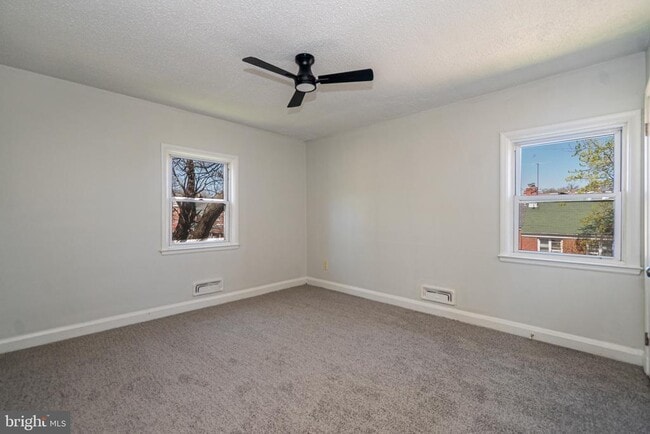 Photo - 620 Harwood Ave