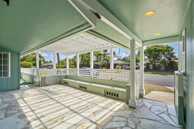 Photo - 249 Ilihau St