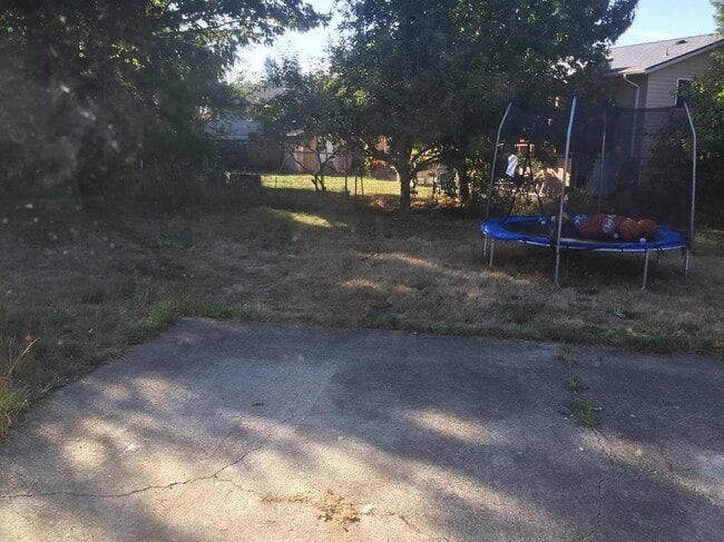 Photo - 2308 Maple Ln