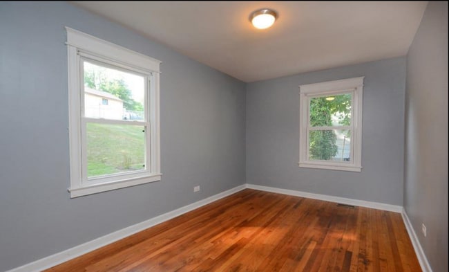 Foto principal - 1607 Robinhood Rd