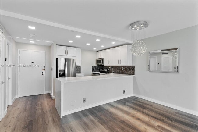 Photo - 16710 NE 9th Ave Unit 306