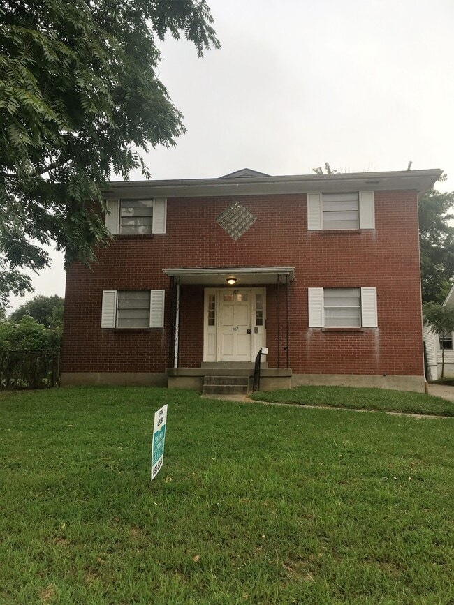 Building Photo - 107 E Adair St Unit 107-4