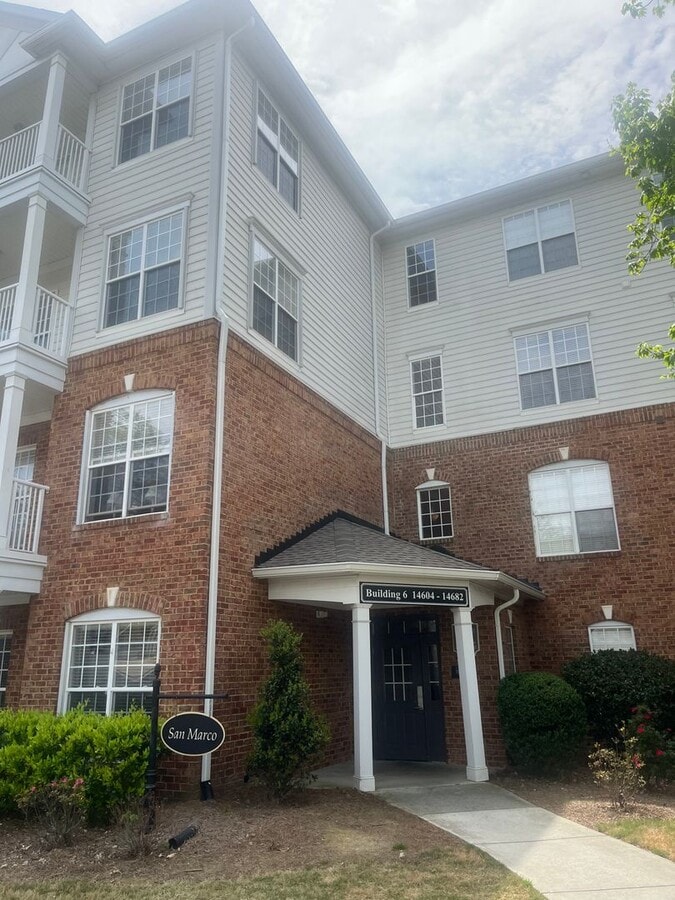 Lovely 3 Bed 2 Bath Condo in Ballantyne! Casas en Alquiler