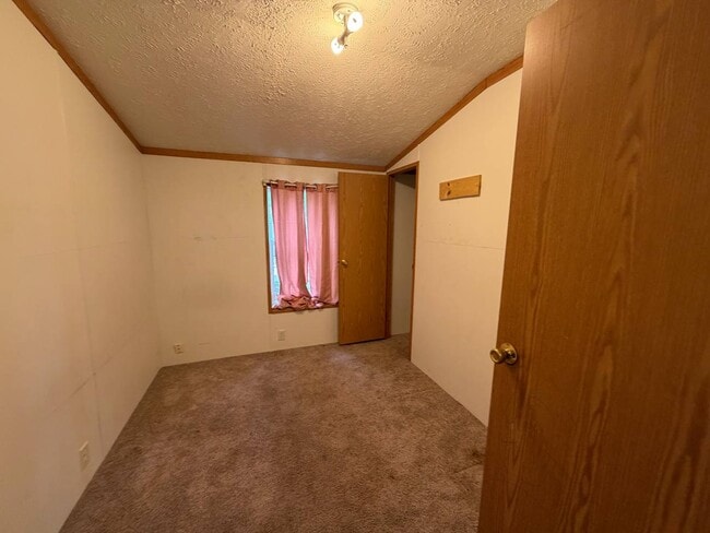 4931 Abrams Dr