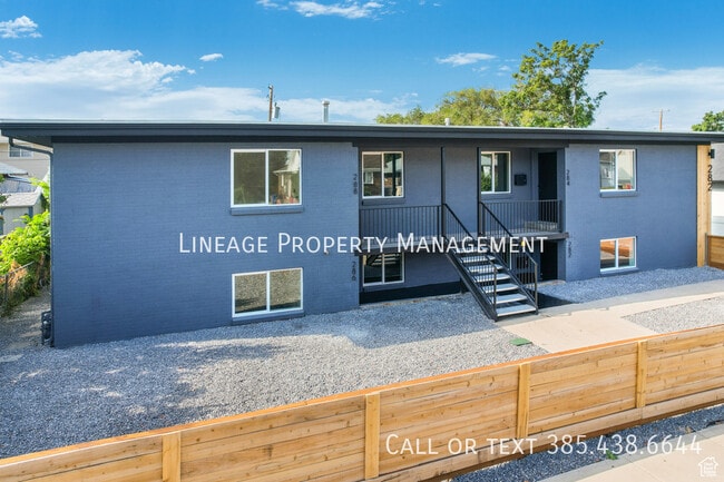 Building Photo - 288 Downington Ave S