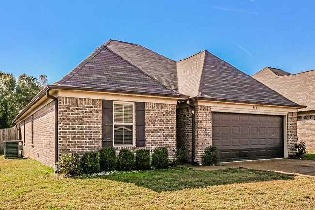 Photo - 9439 Darren Cir S