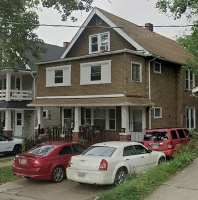 Photo - 3334 W 82nd St Unit Up (3rd floor)