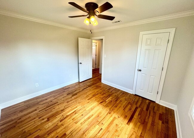 Photo - Freshly Renovated in Athens City! Lawncare included!