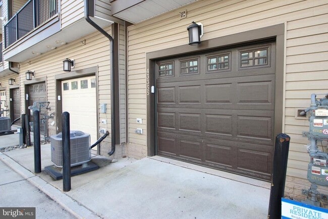 Building Photo - 43355 Radford Divide Ter