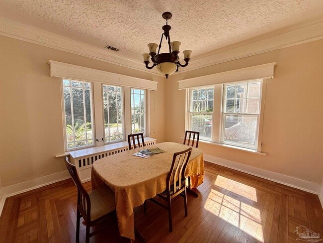 Photo - 1717 Yates Ave