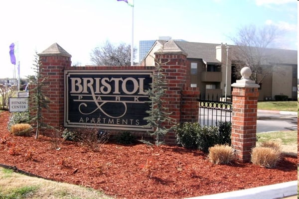 Bristol Park Apartments - Bristol Park Apartments