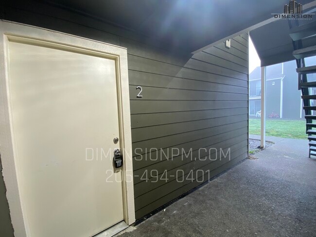 Photo - 102 Tacoma Blvd S Unit #2