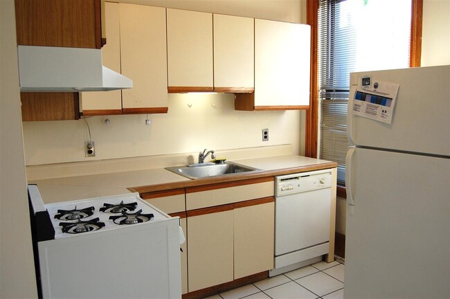 Photo - 504 Washington St Apartment Unit 2