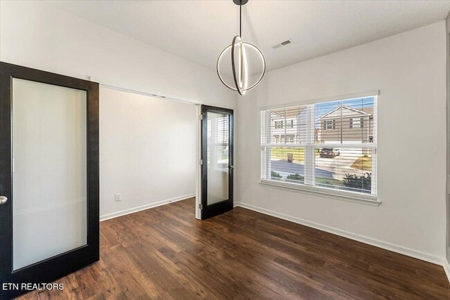 Photo - 1013 Curly Top Ln