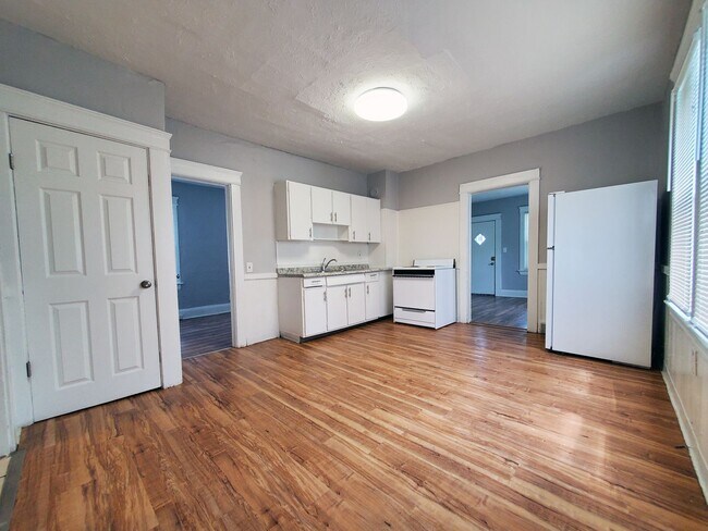 Photo - 3 Bed - 2 Full Bath Cape Cod for Rent