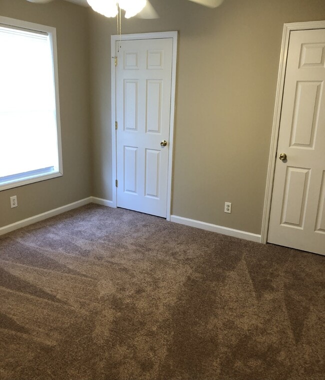 Photo - 3BD 3BA DUPLEX CLOSE TO TTU FOR RENT Unit A