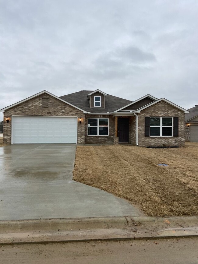Photo - 3828 Travers Ln
