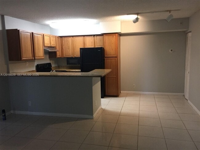 Building Photo - 841 Lyons Rd Unit 24201