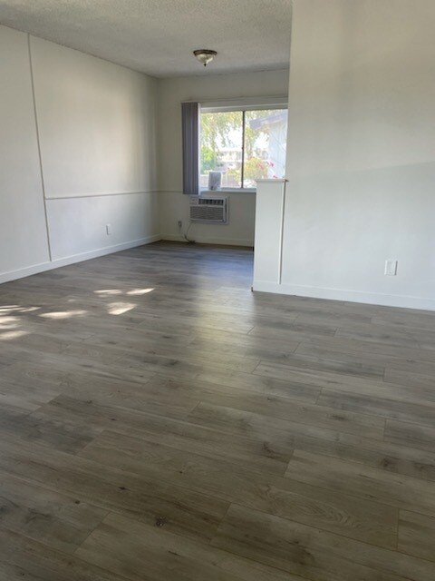 Photo - 8036 Owensmouth Ave Unit 2