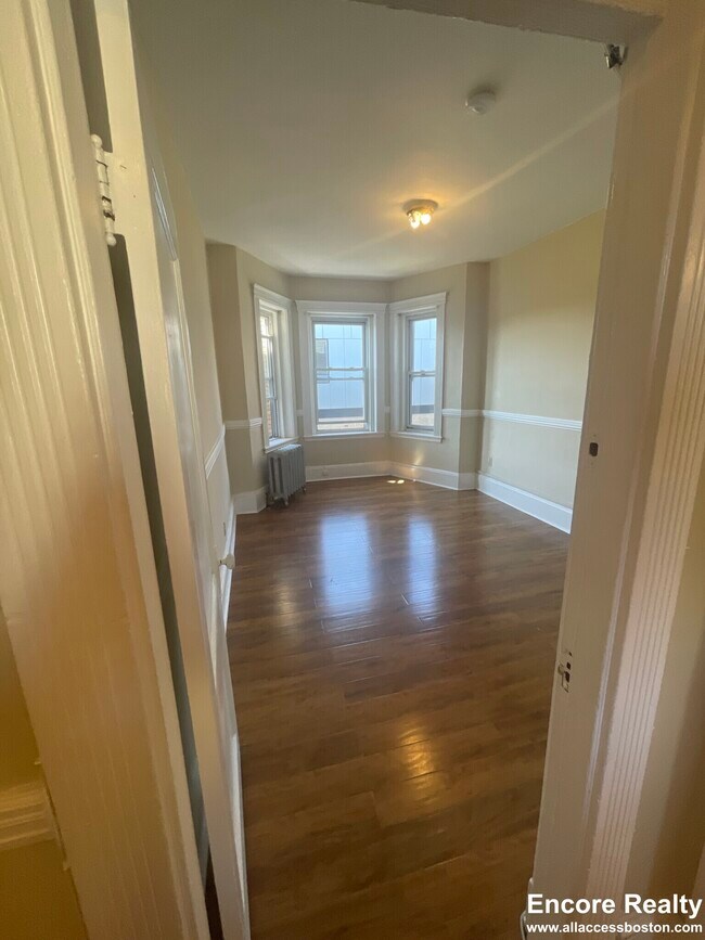 Photo - 38 Hemenway St Unidad 55