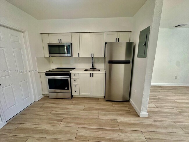 Photo - 60 NW 42nd St Unit 0