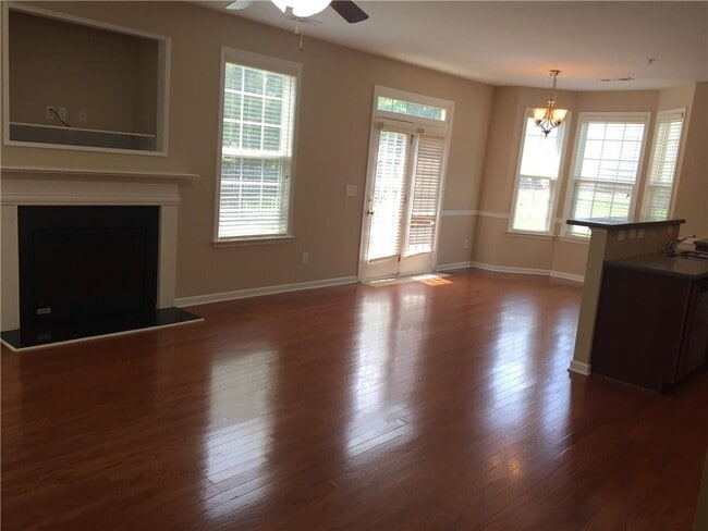 Photo - 3338 Castleberry Village Cir