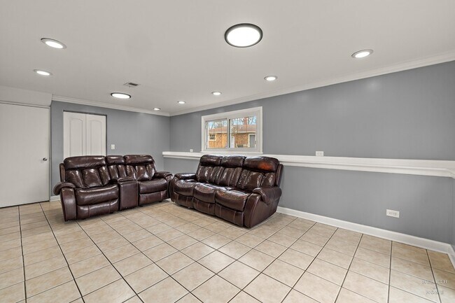 1923 Pawnee Ln