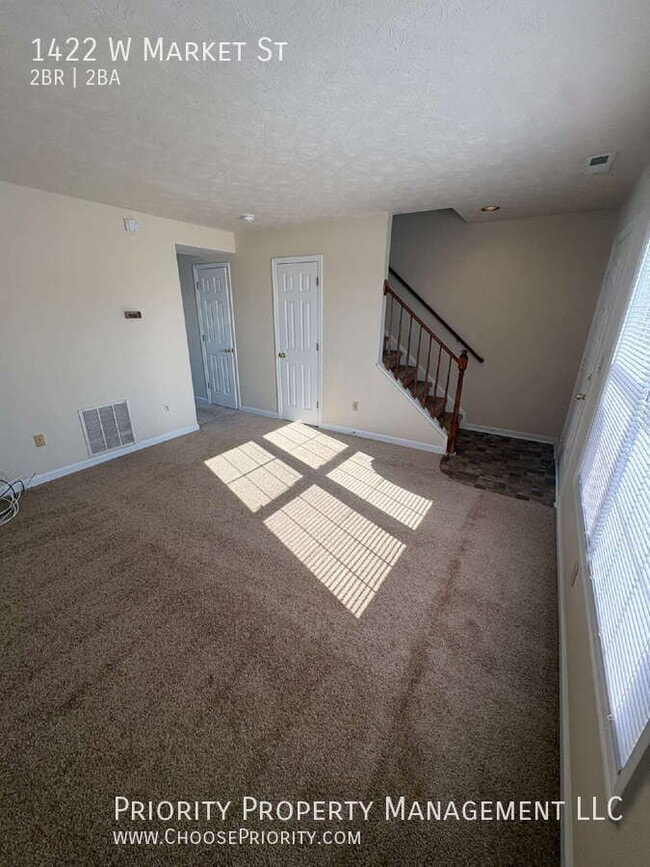 Photo - 1422 W Market St