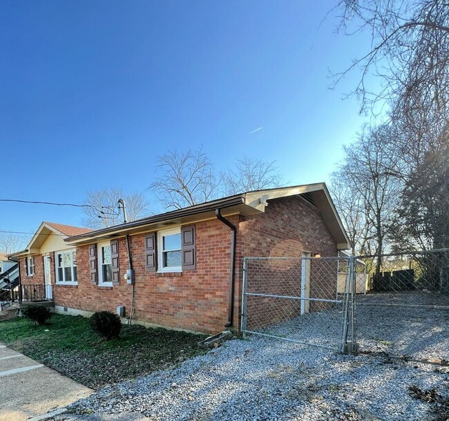 Photo - 117 Curtiswood Dr