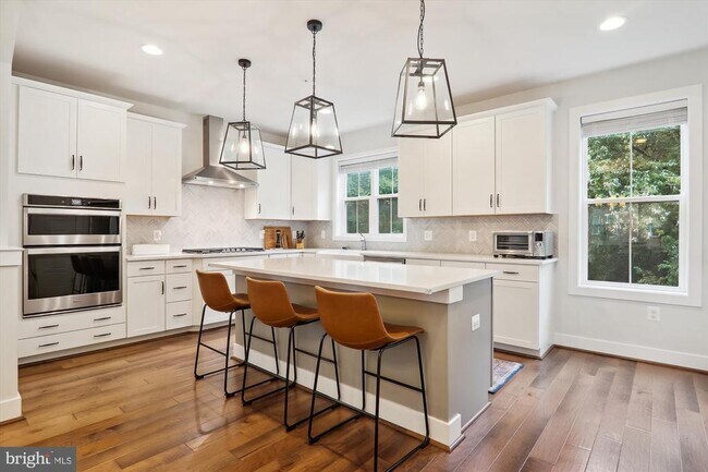 Photo - 12706 Vuillard St