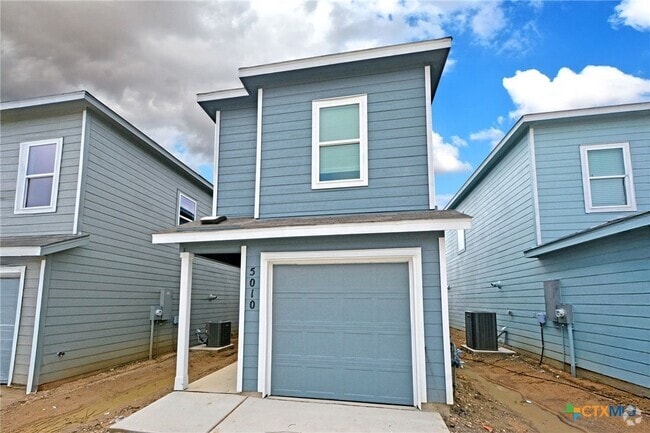Building Photo - 5010 Cedar Sage Rental