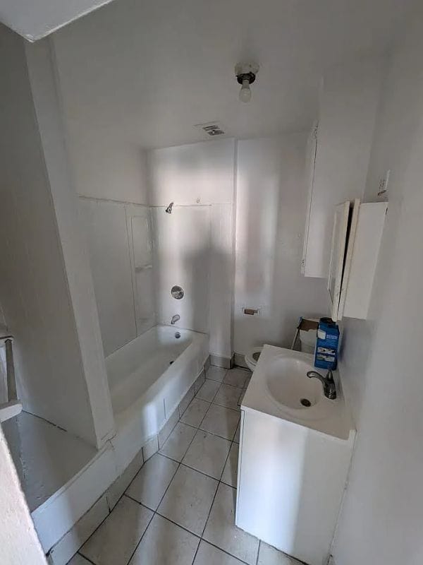 Photo - 245 Brooks St Unit 3R