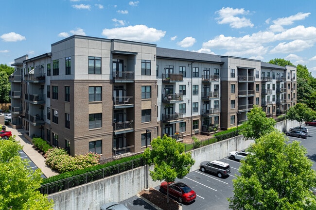 Photo - District at Seven Springs