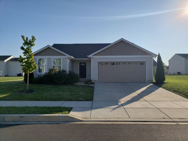 Building Photo - COMING SOON - Dover Area - Clearview Meadow Rental