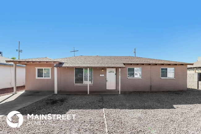 Photo - 5025 W MacKenzie Dr House