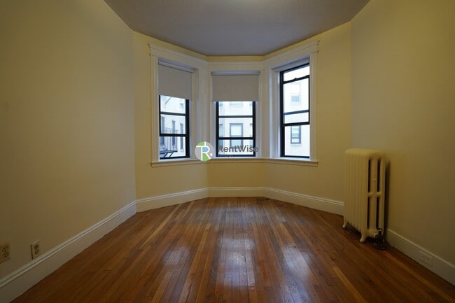 Building Photo - 1152 Commonwealth Ave Unit 25