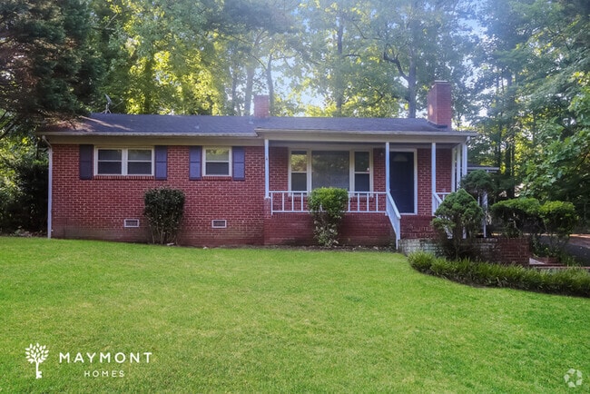 Building Photo - 2717 Dogwood Cir Rental