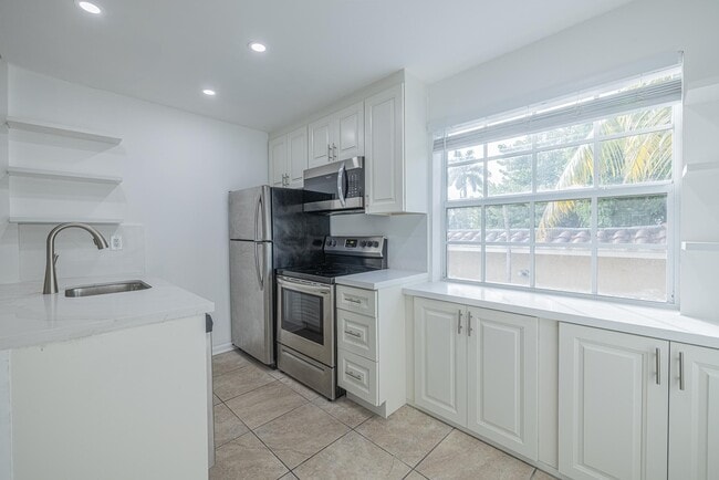 Photo - 1505 NE 5th Ct Unit 3