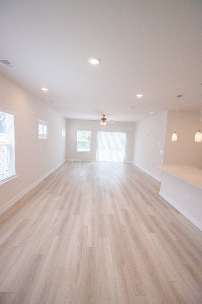 Photo - Fully Fenced 5bd SFH in Carolina Forest
