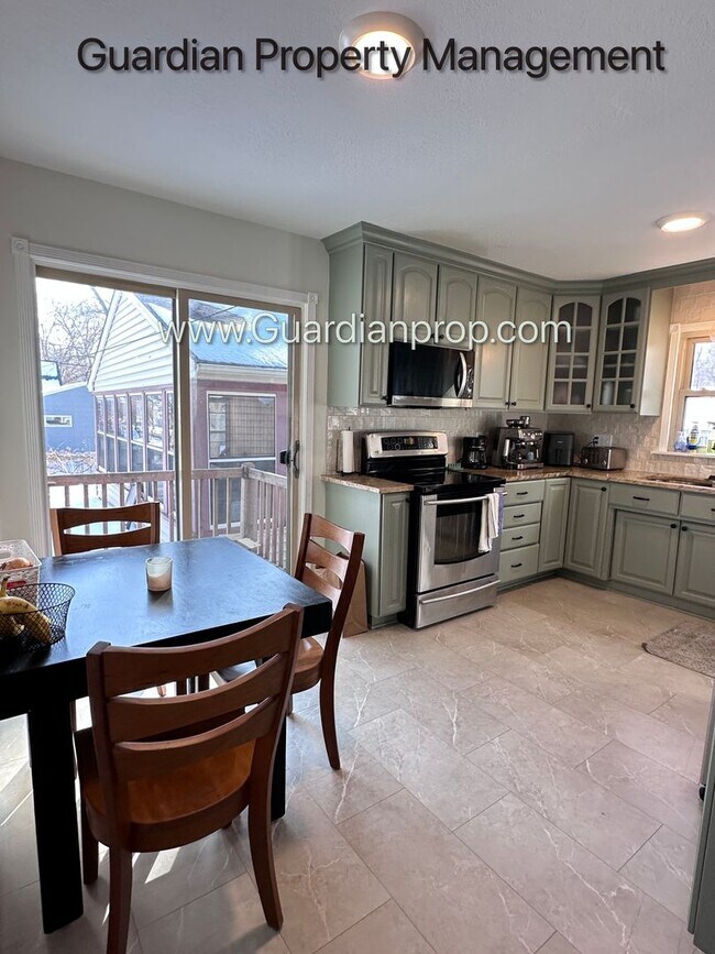 Photo - St Louis Park Single Family Home, Large Yard, 1 Car Garage, 3 Season Porch, W/D