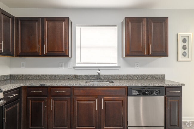 3 habitaciones, 2.5 baños, 1,610 pies cuadrados - Cocina - Yorkshire Meadows Apartamentos