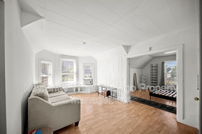Photo - 4511 N Pulaski Rd
