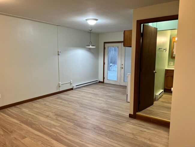 Photo - 227 Danbury Rd Unidad D