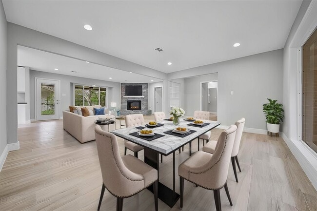 Photo - 5818 Paisley St