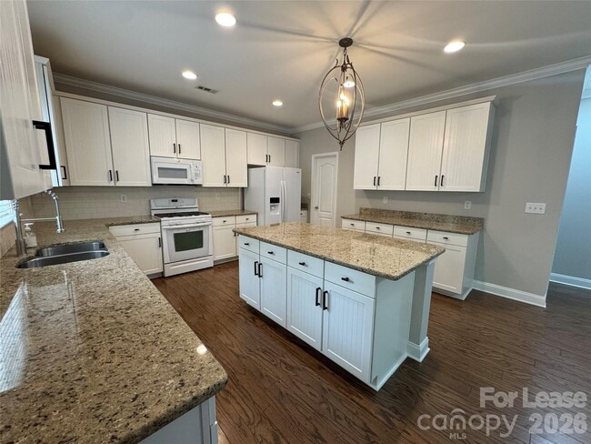 Photo - 10921 Rousay Rd