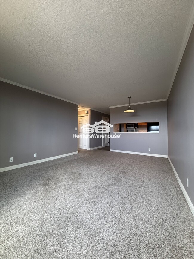 Photo - 1181 Edgcumbe Rd Unit Apt 404