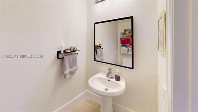 Photo - 60 SW 13th St Unit 60 SW 13th St 3620